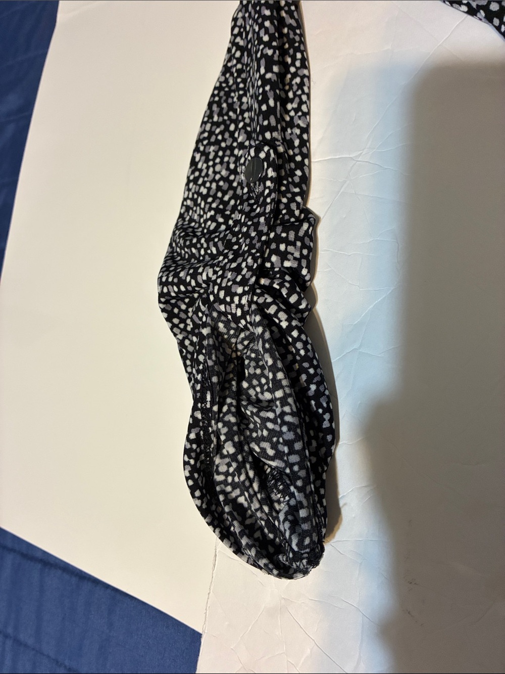 Jones New York Black and White Speckled vneck Blouse - Picture 7 of 7